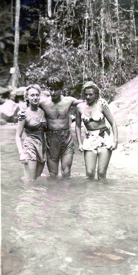 Mimi in New Guinea swimming